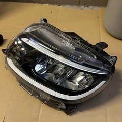 タントLA650ヘッドライトの画像