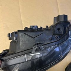 タントLA650ヘッドライトの画像