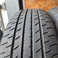 バリ山 YOKOHAMA ヨコハマ BluEarth E51 225/60R17 夏タイヤ 2015年製