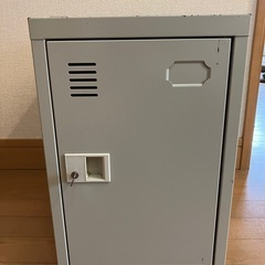 【取引中】高校　ロッカー　鍵付き