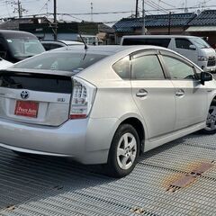 月々２万円～　自社ローン歓迎　☆30プリウスＬの画像