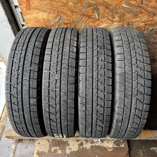 バリ山　BRIDGESTONE ブリヂストン　ブリジストン　VRX 145/80R13 スタッドレス　タイヤ　2020年製　13インチ