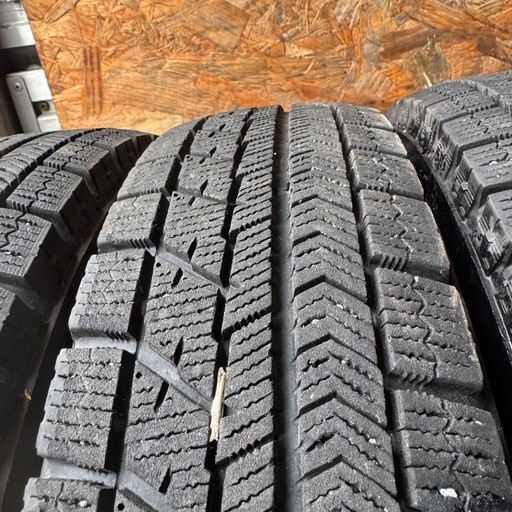 バリ山　BRIDGESTONE ブリヂストン　ブリジストン　VRX 145/80R13 スタッドレス　タイヤ　2020年製　13インチ