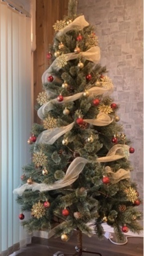 クリスマスツリー180センチ　　　オーナメント灯つき