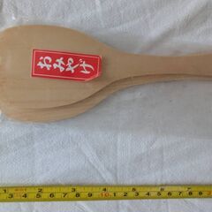 国産材を使った手作りしゃもじ