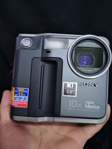 良品　SONY  Digital Movica MVC-FD7　バッテリーのみ付属