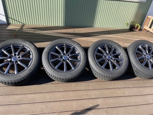 スタッドレスタイヤ