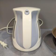 ティファール電気ポット、フライパンの画像