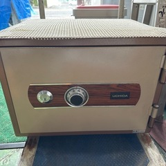 内田洋行ミリオンセーフ金庫の画像
