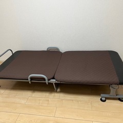 【受け渡し者決まりました】折りたたみシングルベッドの画像