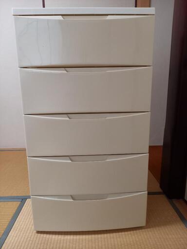 プラタンス
