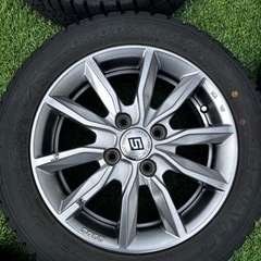 車のパーツ タイヤ、ホイールの画像