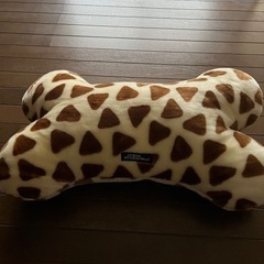 新品　ドギーマン骨型クッション＆円形猫ザブトン🐾