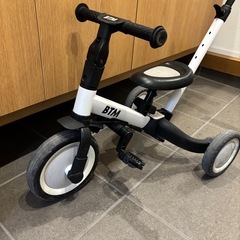 子供用三輪車　4in1  BTM バランスバイク　自転車