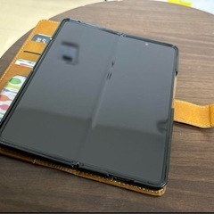 Samsung 折りたたみスマートフォン
