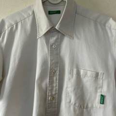 UNITED COLORS OF BENETTON ベネトン 半袖シャツ  白　四条畷学園中学校の画像
