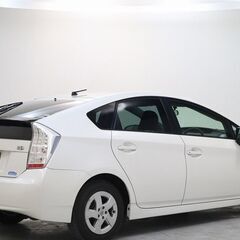 【自社ローン対象】トヨタ　プリウス〇ハッチバック〇HDDナビ〇Bluetooth〇バックカメラ〇ETCの画像