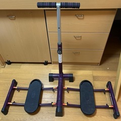脚トレーニング器具 エクササイズ器具 紫と黒