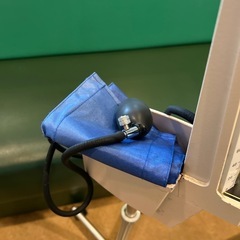 血圧計スタンド型、聴診器付きの画像