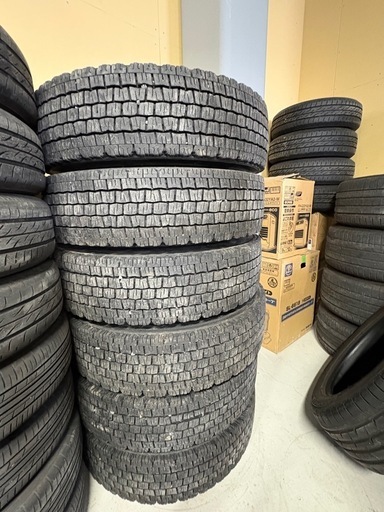 4t車タイヤホイール