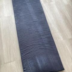 お昼寝マット　hanalolo 黒色　 寝具　アウトドア