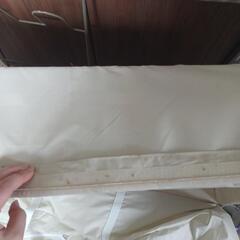 ベビーベッドの画像