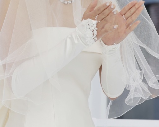 【Cherie】サテン生地パールホワイト結婚式グローブ