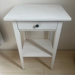 IKEAサイドテーブル　物置き　花瓶台　 