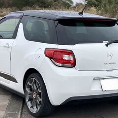 シトロエンDS3シック レザー エディション　　お洒落なフランス車　残り車検有、乗って帰れます　の画像