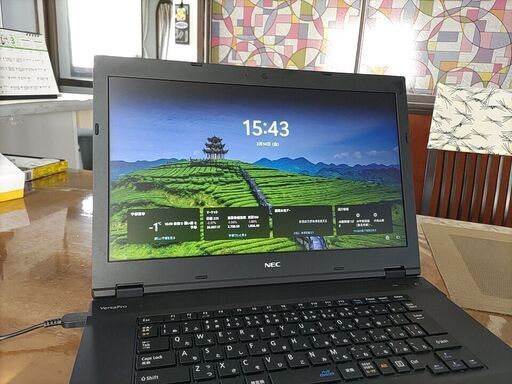 ノートパソコン超超キレイ感動品です。高速SSD256GB。