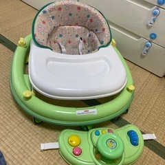 【お取引中】歩行器の画像