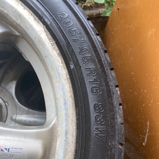タイヤ　ホイール　バリ山
