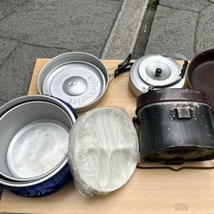 キャンプ用クッカー、飯ごうの画像