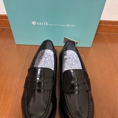アースミュージック&エコロジー　黒色ローファー　新品　22.5cm