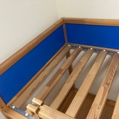 IKEAの二段ベッドの画像