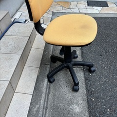 学習いす　オレンジの画像