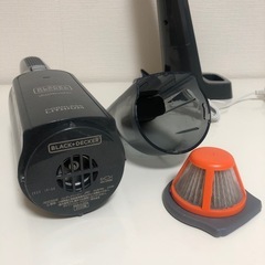 2022年製 ブラック&デッカー BLACK&DECKER 掃除機 10.8V ハンディクリーナー サイクロン式 ブラック HLVC320Bの画像