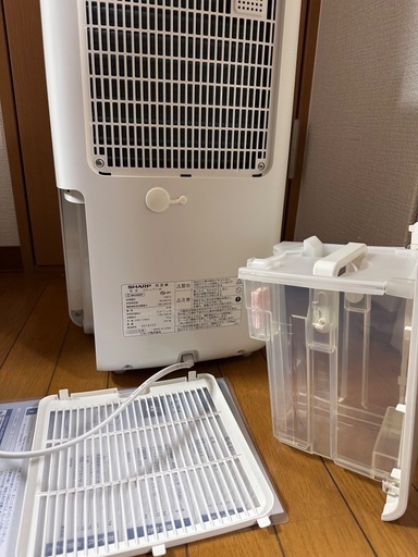 ⬜️除湿機番号 9   SHARP 2020年製 大阪府内配達無料 保管場所での引取りは値引きします