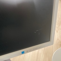 【無料】HDMI端子無　19.5型ディスプレイ(画面キズあり)の画像
