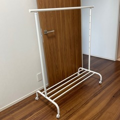［引き取り限定］IKEA リッガ ハンガーラック 