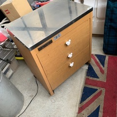 キャスター付工具箱