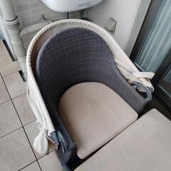 バルコニー用ソファーとローテーブル飾り棚4点セットの画像