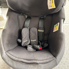 コンビ　新生児から　チャイルドシート　ザエス