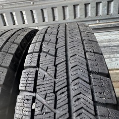 バリ山　BRIDGESTONE ブリヂストン　ブリジストン VRX 145/80R13 スタッドレス　タイヤ　2020年〜2021年製　13インチ　2本の画像