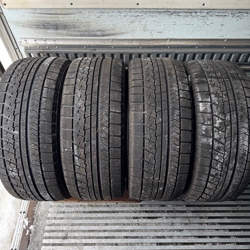 バリ山　BRIDGESTONE ブリヂストン　ブリジストン　VRX RFT ランフラット　245/50R19 スタッドレス　タイヤ　2019年製　19インチ