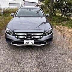 美しいメルセデス・ベンツ Eクラス オールテレイン E220d 4MATICの画像