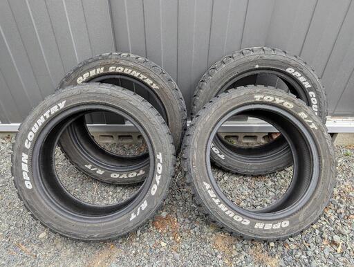 軽自動車用　マッドタイヤ　ブロックタイヤ　TOYO OPEN COUNTRY R/T