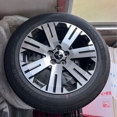 お話中 三菱 新型 デリカD５ 新車外し アルミホイール＆タイヤ