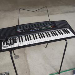 電子キーボード　カシオ　ST-636