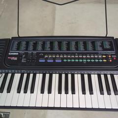 電子キーボード　カシオ　ST-636の画像